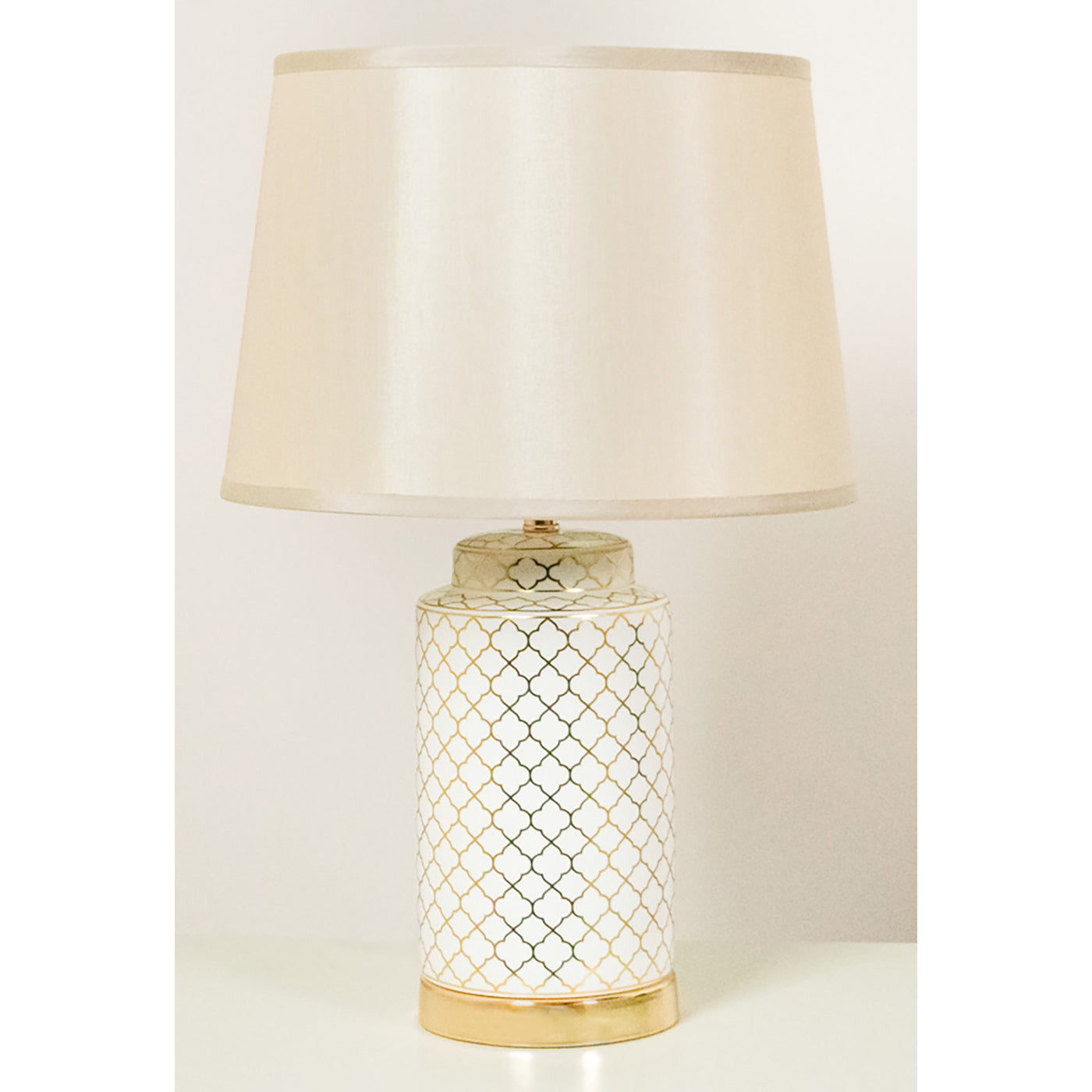 Nyrah Ceramic Table Lamp