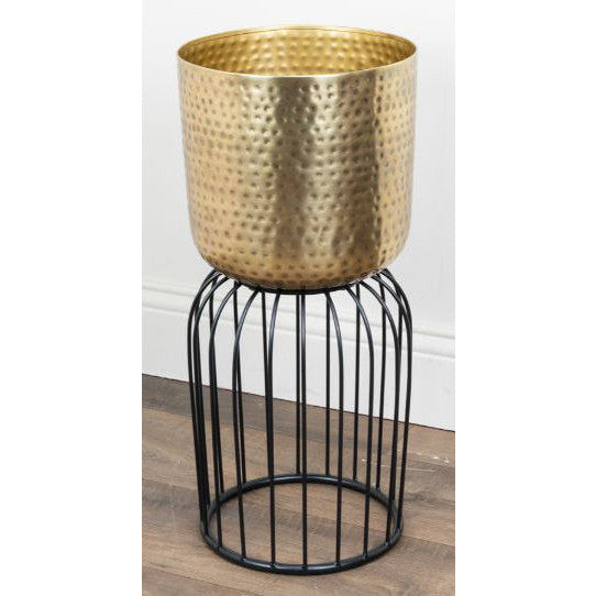 Nisha Planter