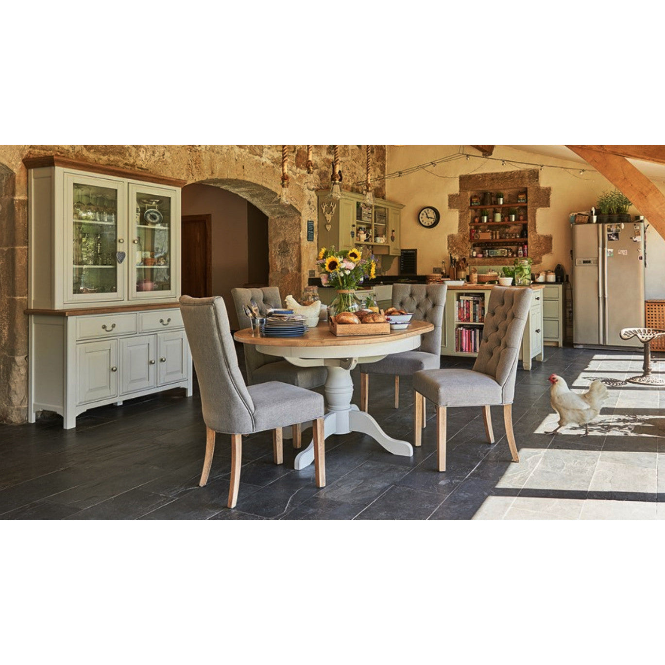 Eden Oak Round Extending Table