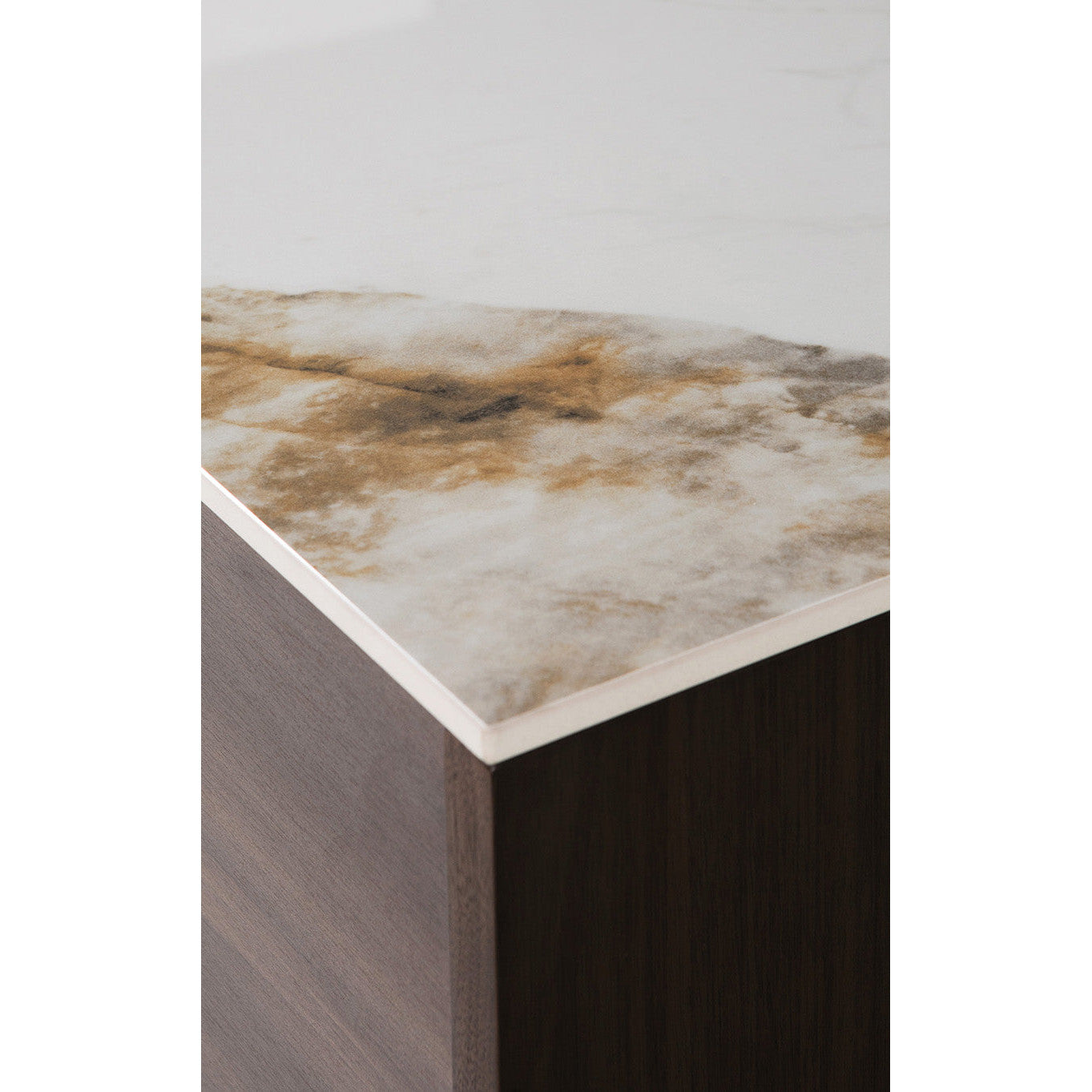 Ariya Sideboard