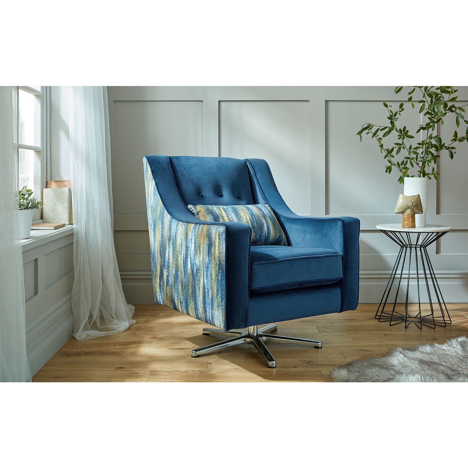 Luxe Swivel Accent Chair
