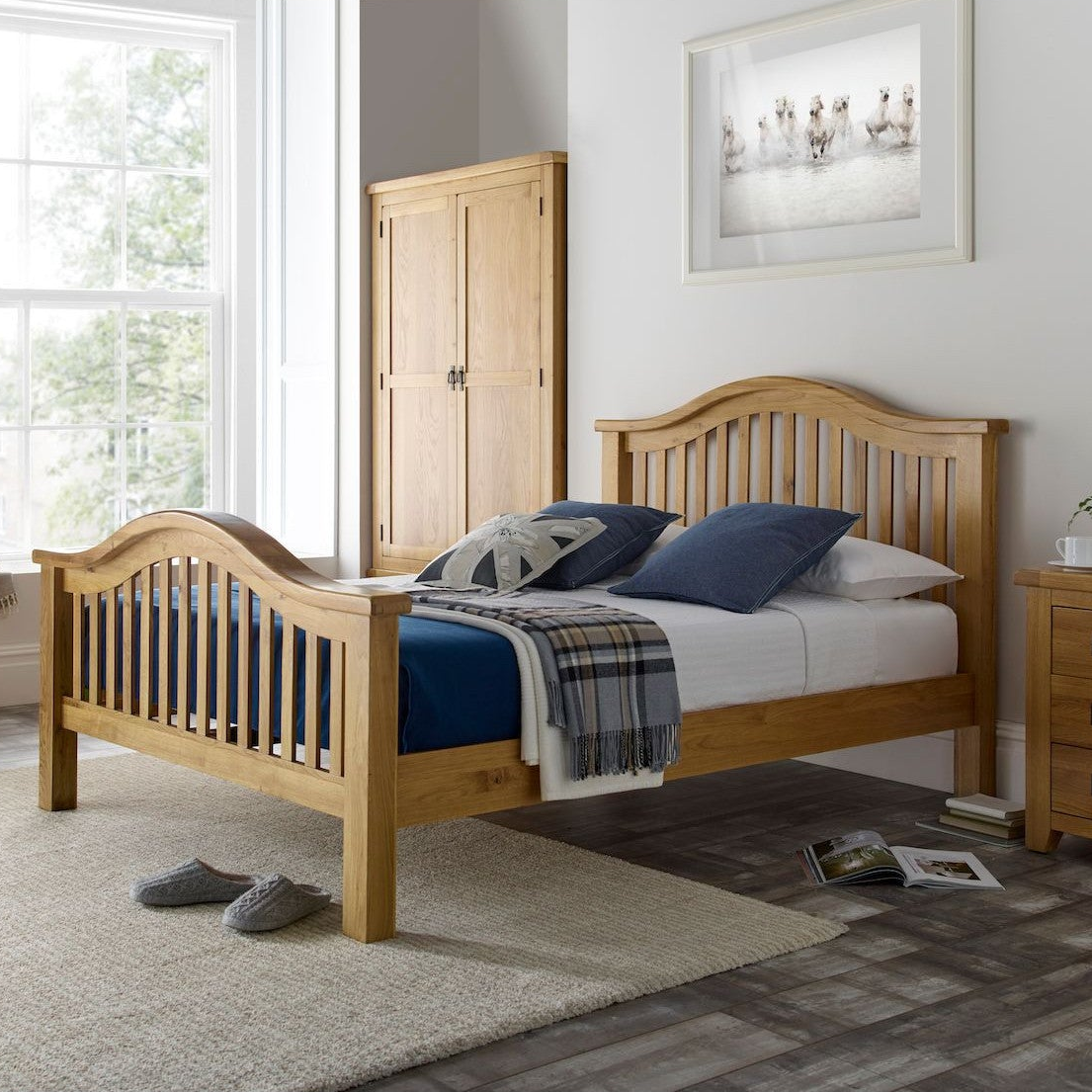 Saoirse Oak Curved Bed Frame
