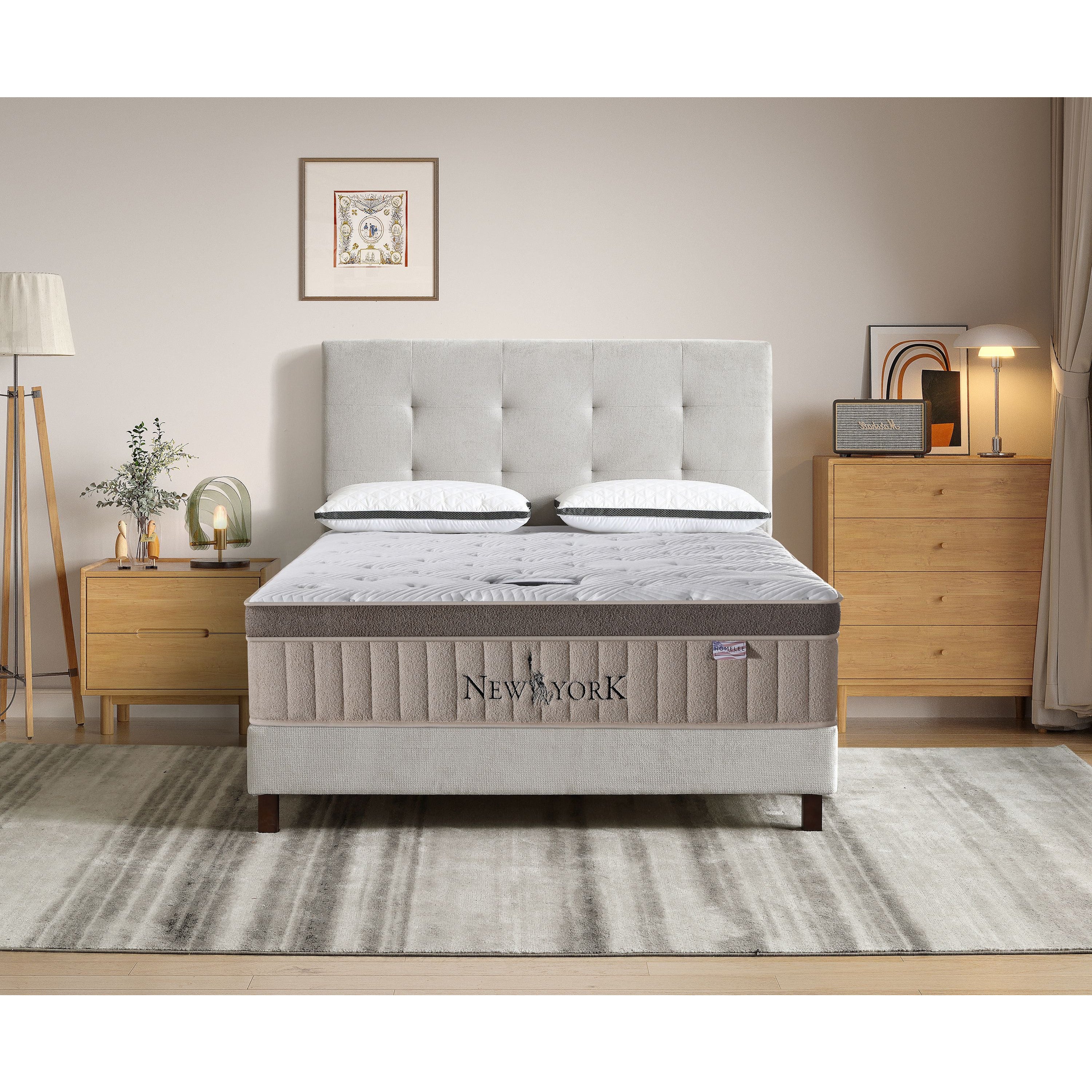 New York Divan Bed by Homelee