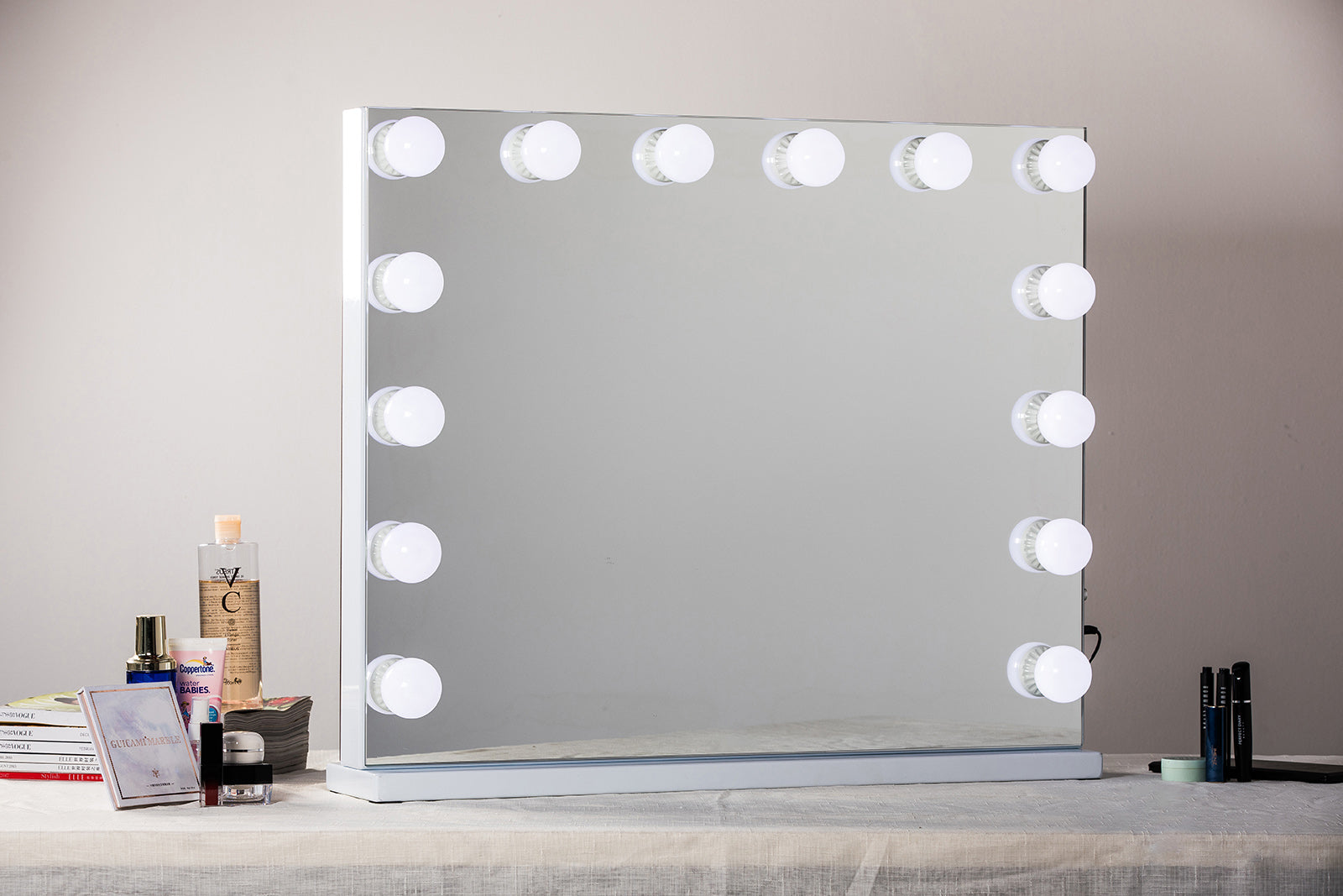 Hollywood 14/15 Bulb Mirror & Kneehole