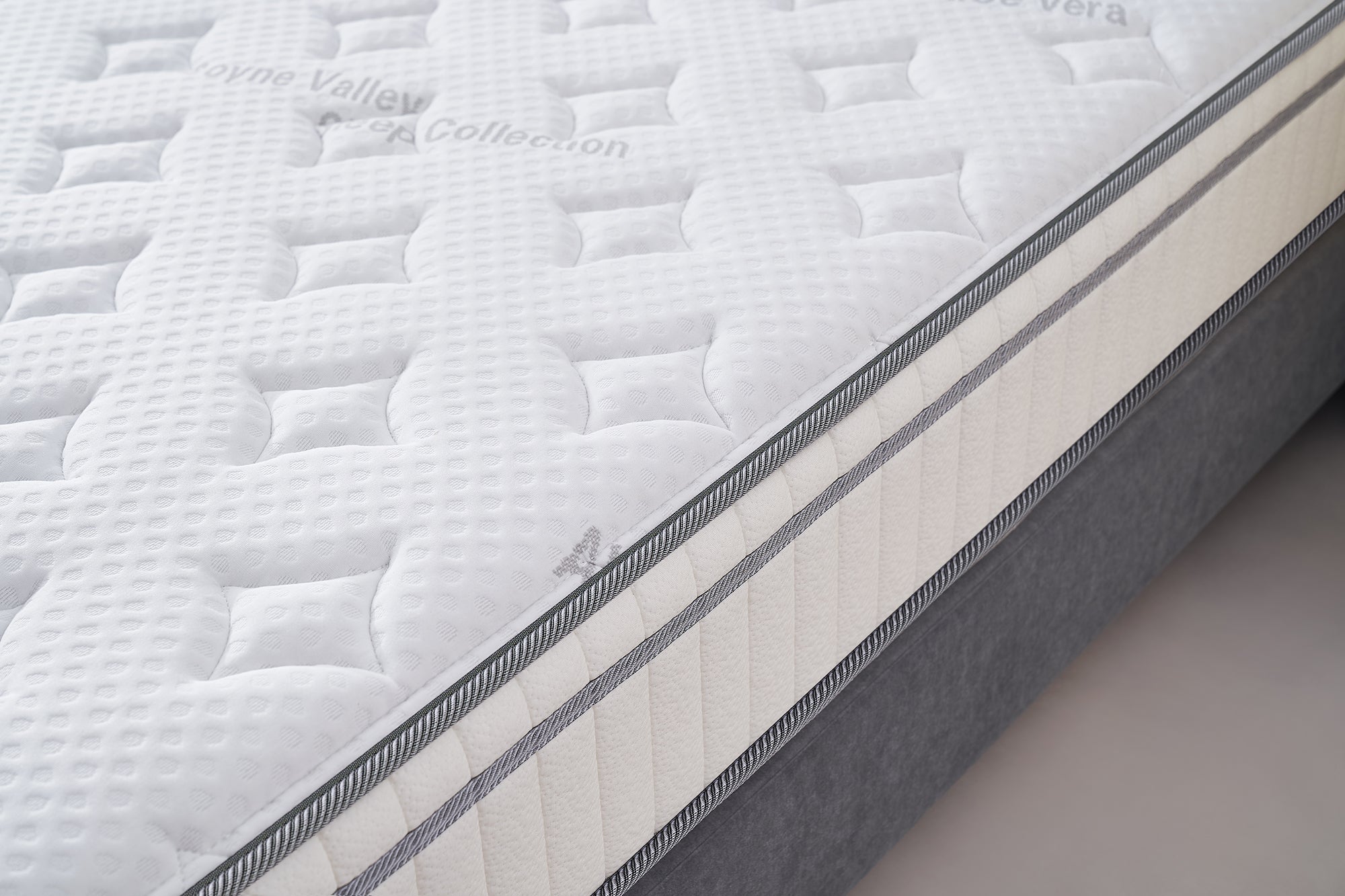 Knightsbrook Divan Bed by Homelee