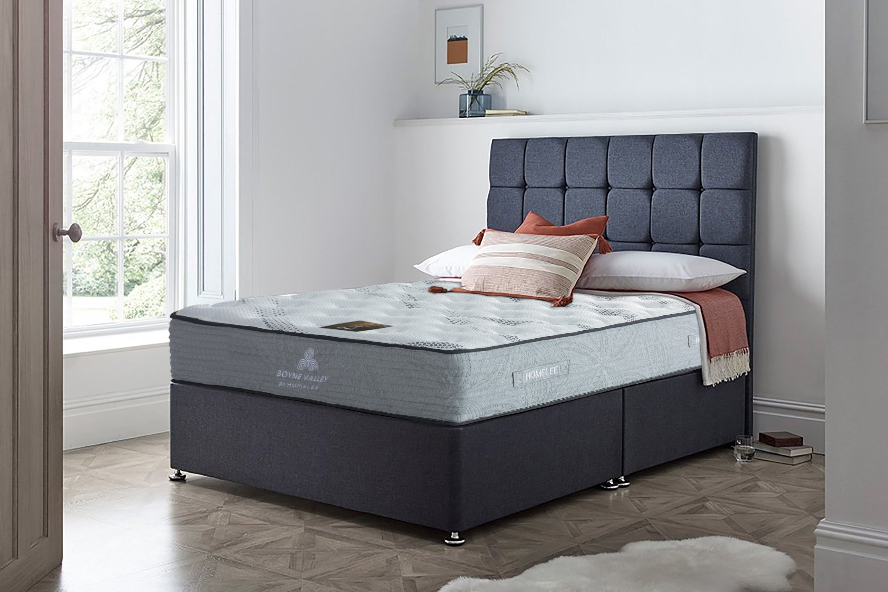 Tara Divan Bed by Homelee