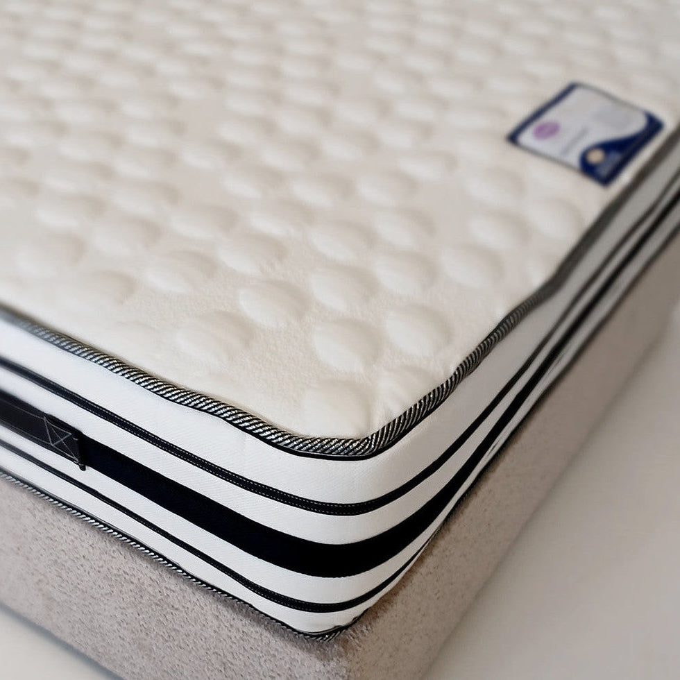 Visco Pocket Mattress by Homelee | 4ft Small Double